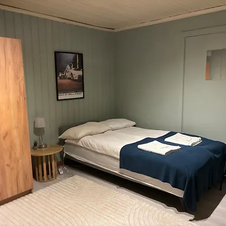 2-bedroom In Sentrum דירה